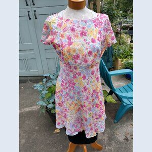 Dress: Silk, floral short sleeve. Size 12 - by Kay Unger Evening